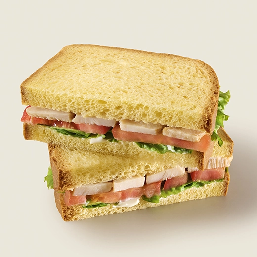 Tranche de brioche, poulet rôti*, tomate, mayonnaise allégée, batavia * Origine France Tranche de brioche, poulet rôti*, tomate, mayonnaise allégée, batavia * Origine France