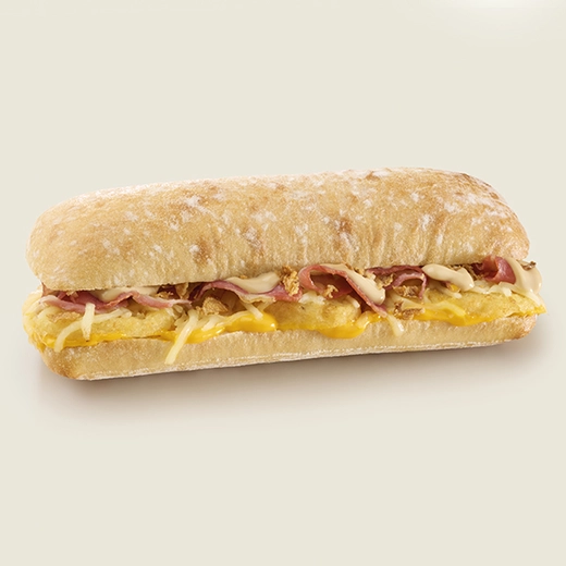pain ciabatta, bacon crispy*, mozzarella râpée, galettes de pomme de terre, sauce cheddar oignon, sauce grill, oignons frits * Origine France pain ciabatta, bacon crispy*, mozzarella râpée, galettes de pomme de terre, sauce cheddar oignon, sauce grill, oignons frits * Origine France