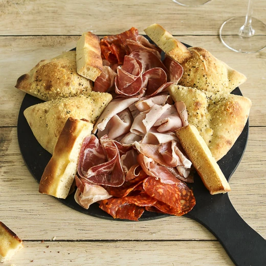 Charcuteries, pains focaccia et pains Del Arte Charcuteries, pains focaccia et pains Del Arte
