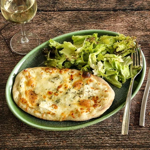 Crème, mozzarella, scamorza fumée, camembert di bufala, gorgonzola Crème, mozzarella, scamorza fumée, camembert di bufala, gorgonzola