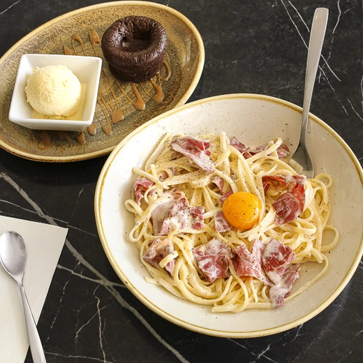 Choix d'un plat et un dessert. </br> Le prix des menus peut varier selon les restaurants. Choix d'un plat et un dessert. </br> Le prix des menus peut varier selon les restaurants.