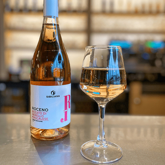 Verre de Nerello Mascalese - Sicile (rosé)